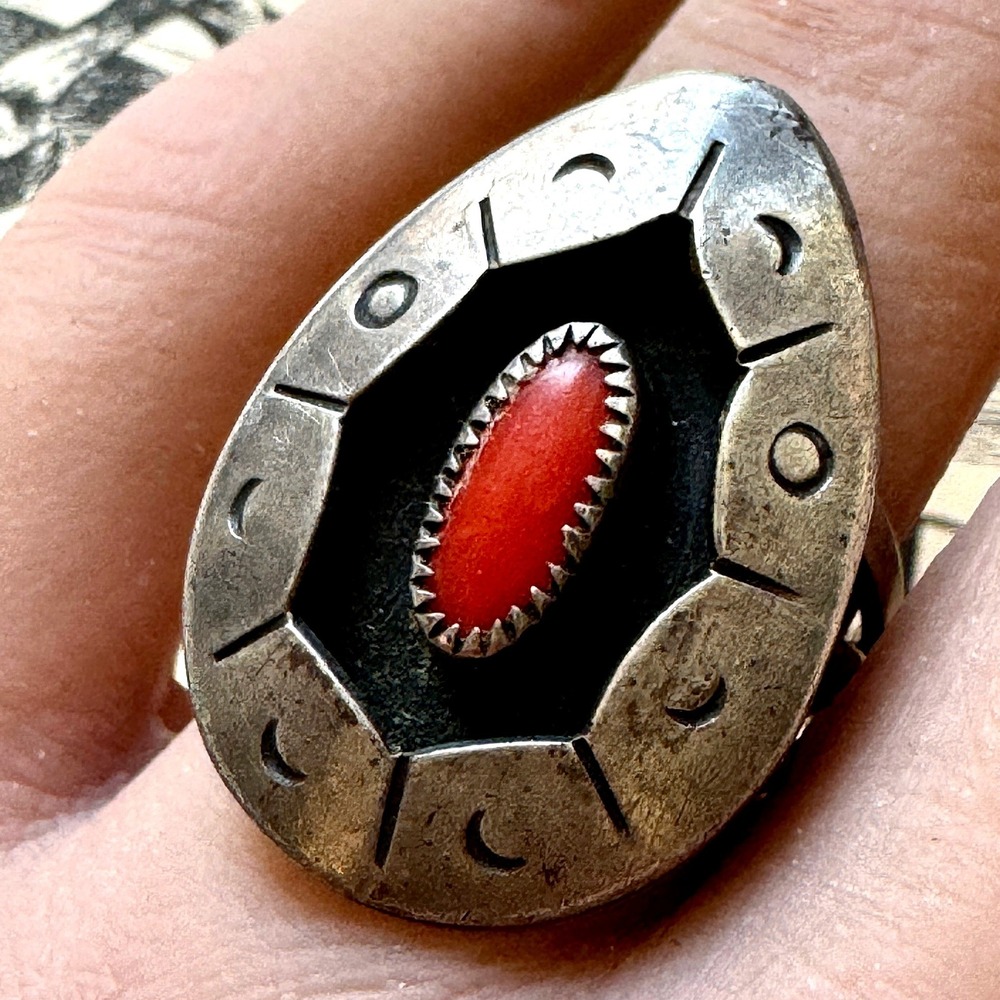 VTG Navajo Red Coral Ring Sz 7.5 Shadowbox Sterling Native Tear Drop Pear Shape